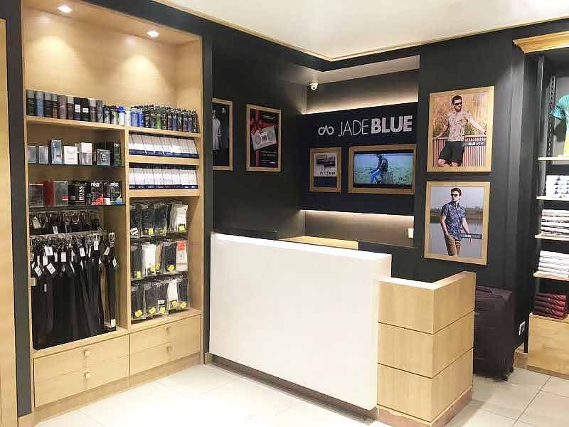 Retail Showroom Furniture